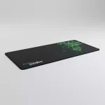 پد موس ریزر مدل Goliathus Speed Edition با طرح سبز برند Razer و عملکرد سریع روی میز گیمینگ